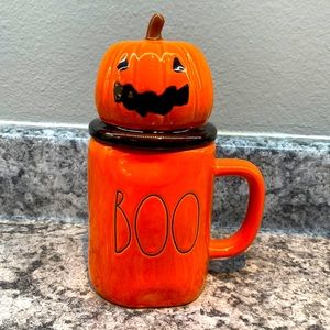Rae Dunn BOO Halloween mug with pumpkin topper